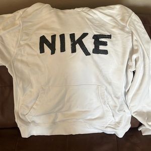 Nike men’s sweatshirt
